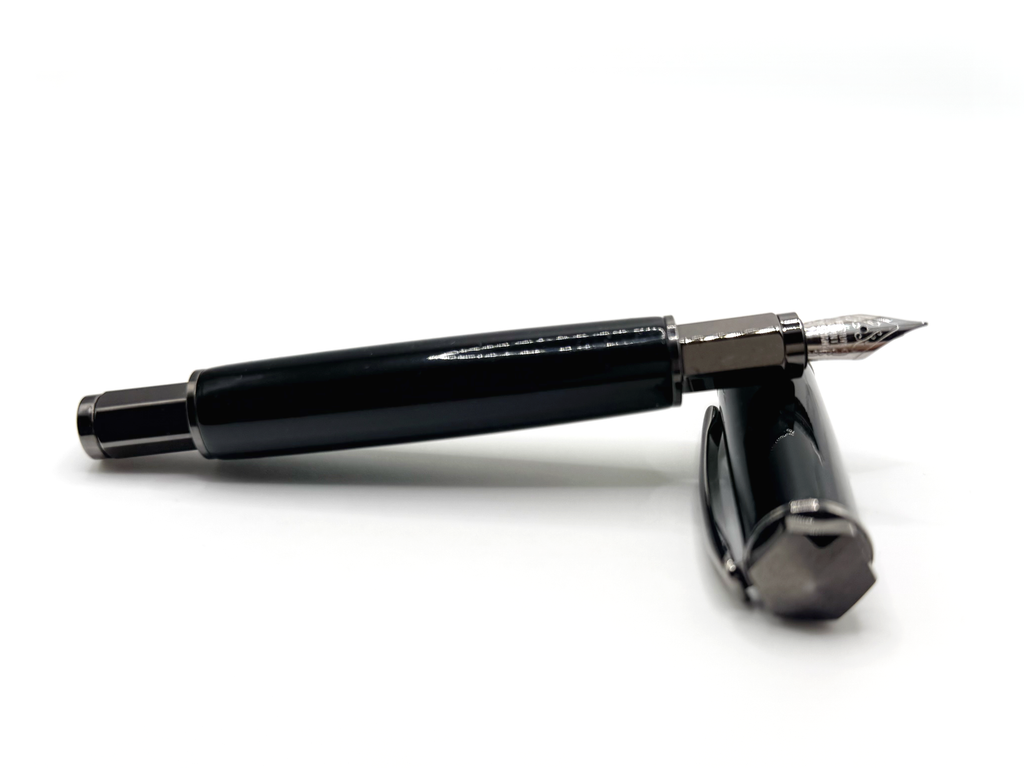 Vertex Supreme Fountain Pen - Ebony, Gunmetal